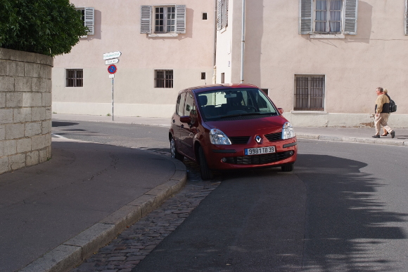 Arrêt et stationnement dangereux